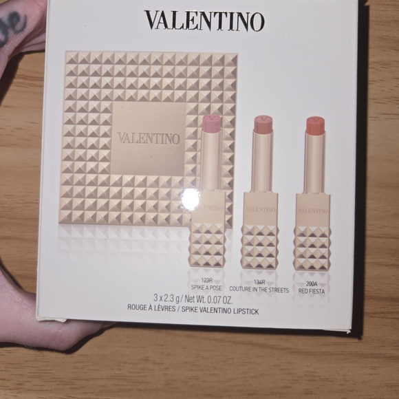 Valentino Limited Edition Studded Lipstick Set - Picture 2 of 6